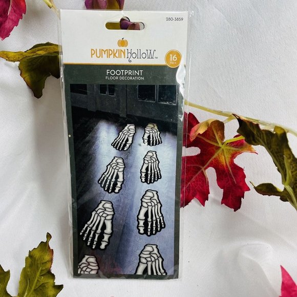 Pumpkin Hollow Shady Hollow Skeleton Footprint Floor Decoration Paper Cutout 16 - Picture 4 of 8